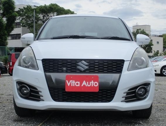 2013 SUZUKI SWIFT
